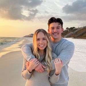 Meet your Posher, Hallie